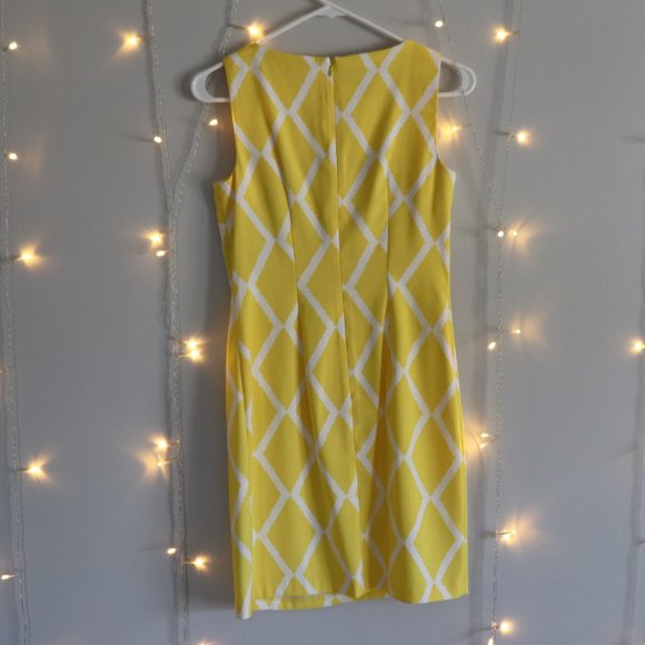 Yellow and White Design Fitted Mini Dress | 079 - Picture 4 of 4